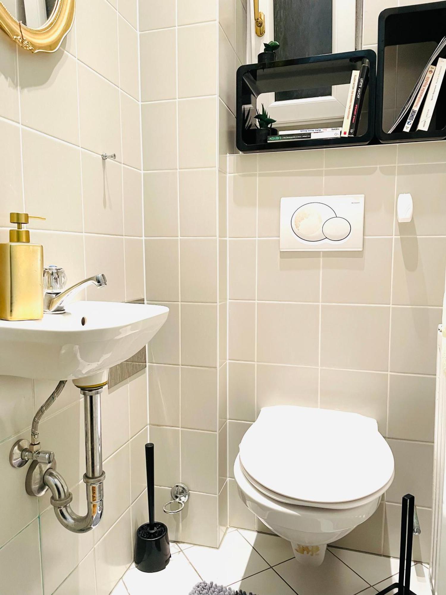 Direct City Center-Privat Rooms-5 Minutes Mariahilferstrasse Wenen Buitenkant foto